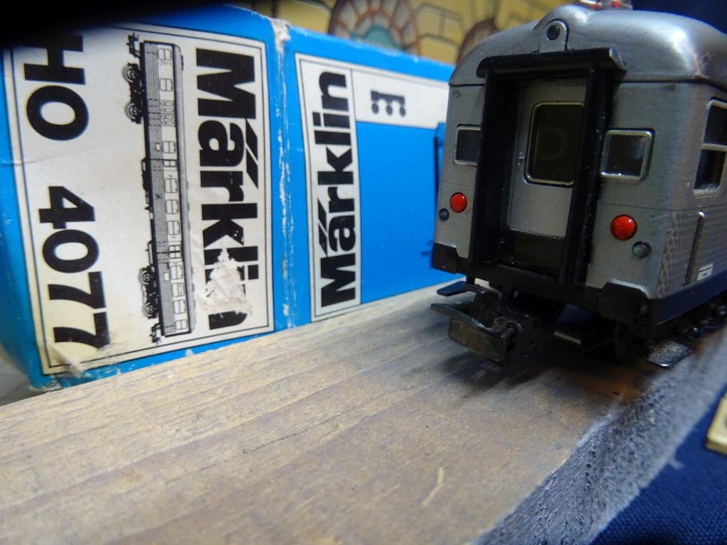 022=Marklin 4077-1 rijtuig van de Duitse spoorwegen.115, Hobby en Vrije tijd, Wisselstroom, Gebruikt, Wagon, Ophalen of Verzenden