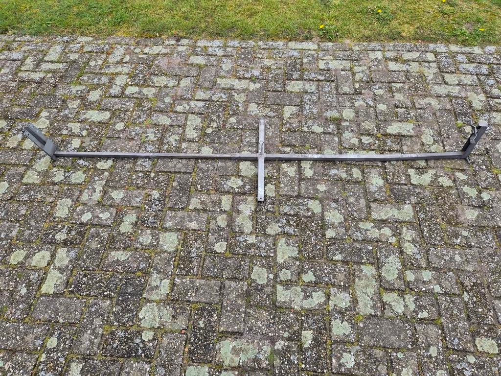 Reservewielhouder voor onder chassis caravan, Ophalen
