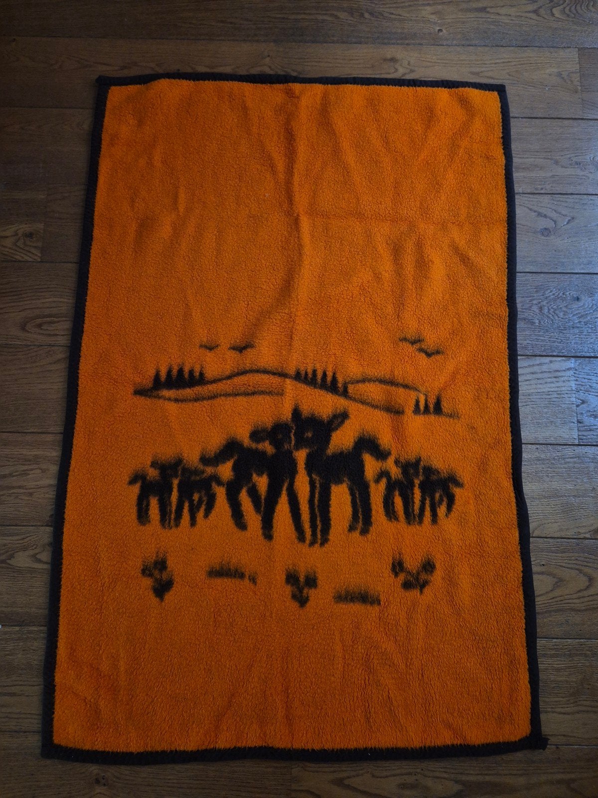 Vintage wollen deken met hertenprint - Oranje/Zwart, 50 tot 100 cm, Vintage, Retro, Landelijk, Rechthoekig, Gebruikt