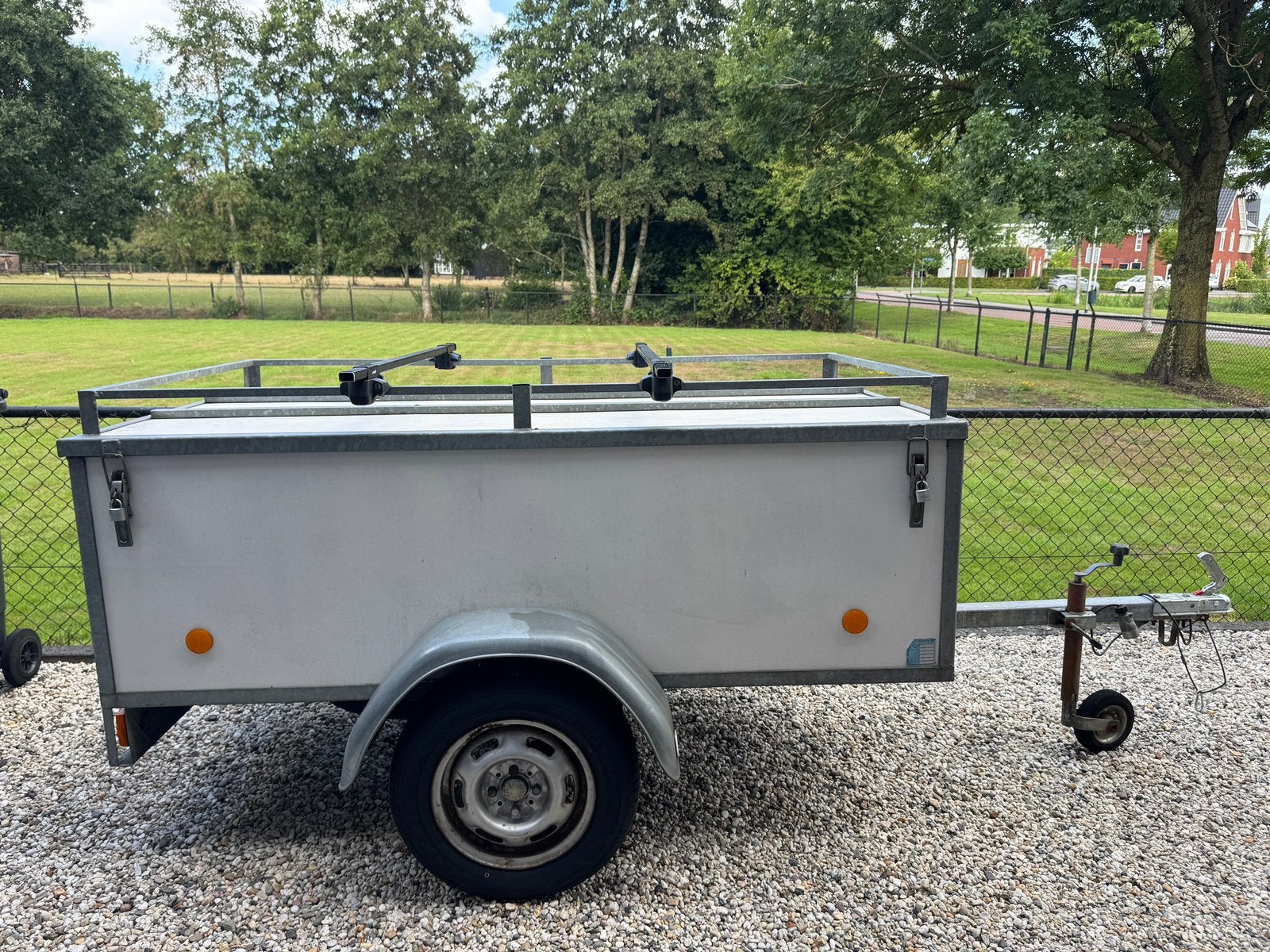 Zeer nette Bagagewagen met gasveer deksel en imperiaal, Auto diversen, Ophalen, Gebruikt