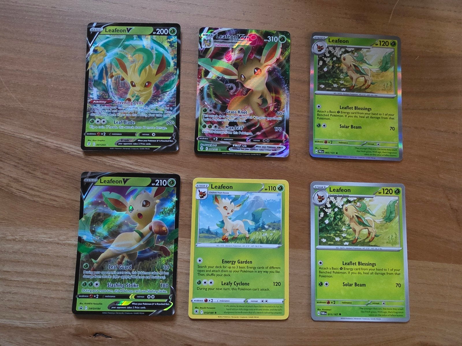 Leafeon pokemon kaarten set, Ophalen of Verzenden, Meerdere kaarten