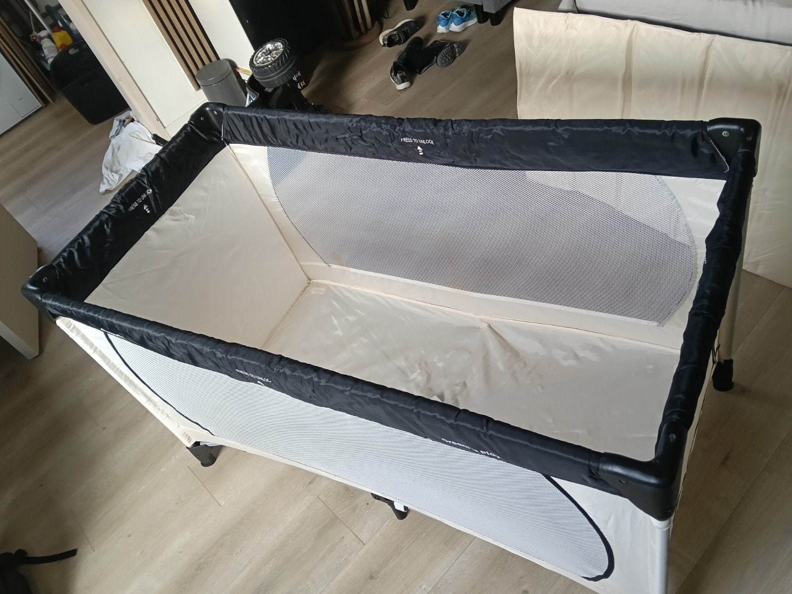 Hauck Dream N Play campingbedje met extra matras, Ophalen, Gebruikt, Reisbedje