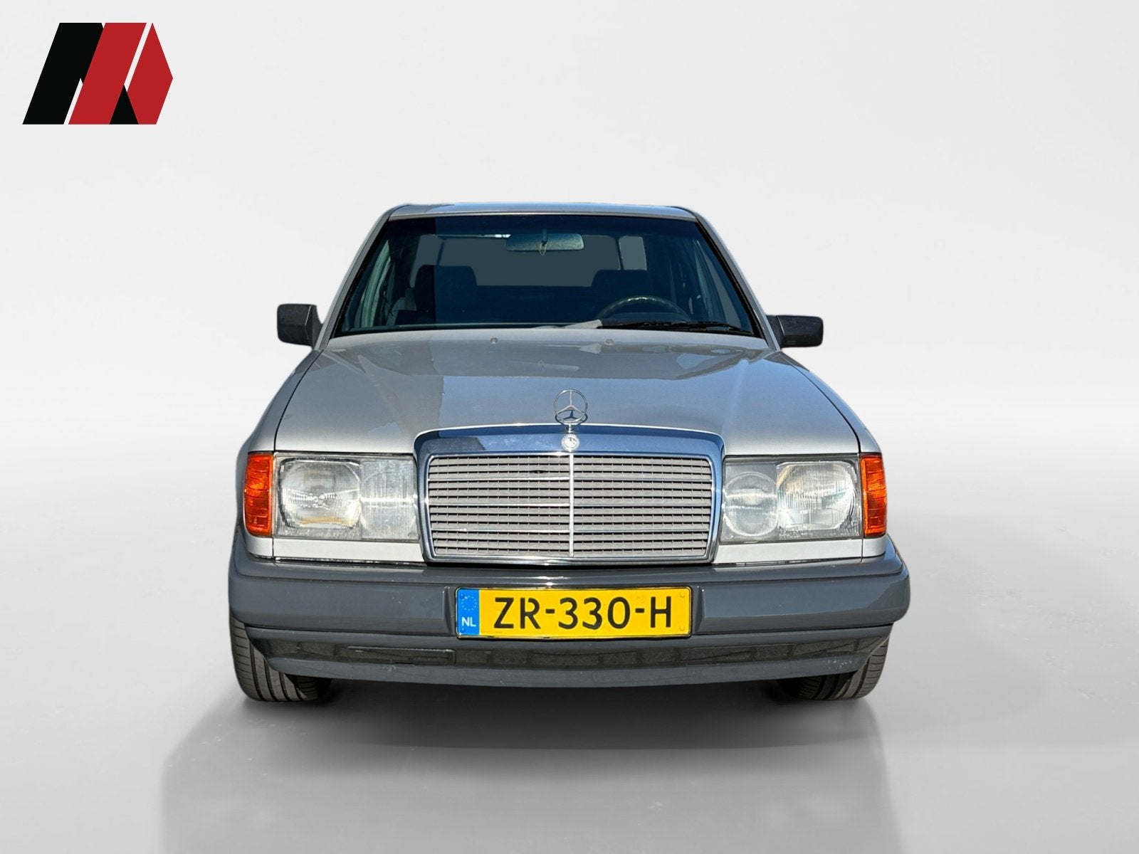 Mercedes-Benz 200-500 (W124) 230 E | Automaat | Oldtimer, foto 6