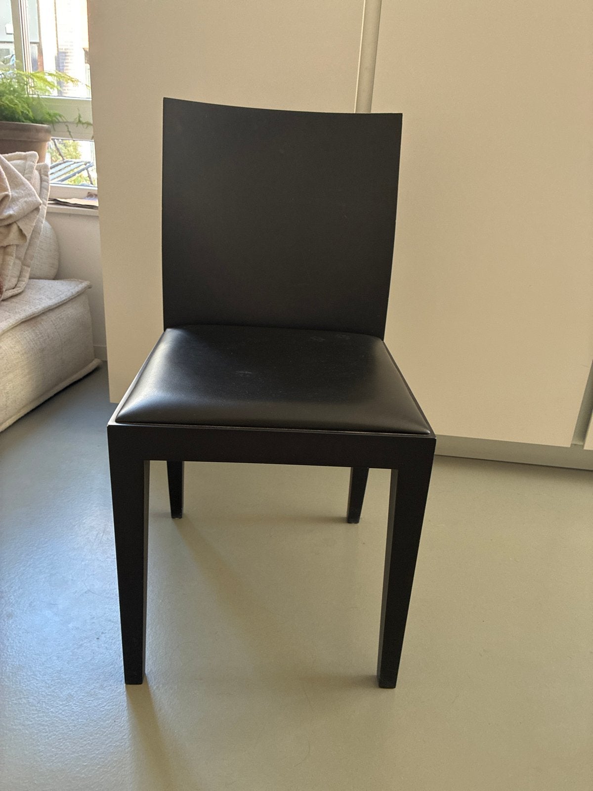 Arco design Zwarte stoel met lederen zitting, Ophalen, Gebruikt, Zwart, Eén