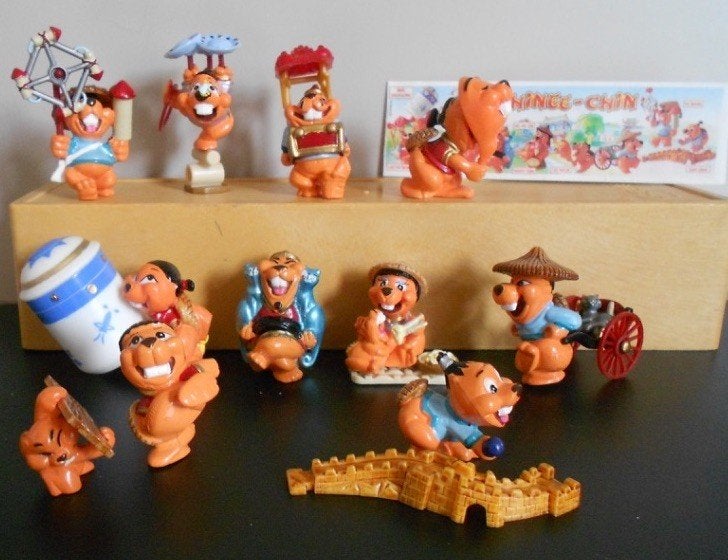 Kindersurprise Ferrero : Chinee - Chin = 1999 = Bevers, Verzamelen, Verrassingseieren, Ophalen of Verzenden, Zo goed als nieuw