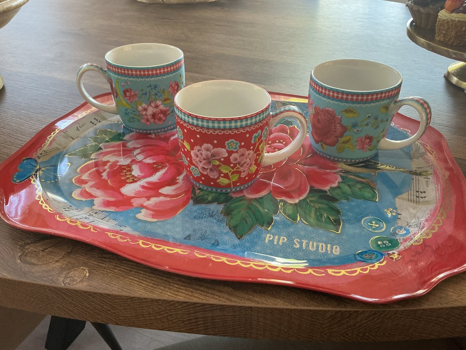 3 Pip Studio bekers en bijpassend dienblad, Keramiek, Pip Studio, Zo goed als nieuw, Overige stijlen