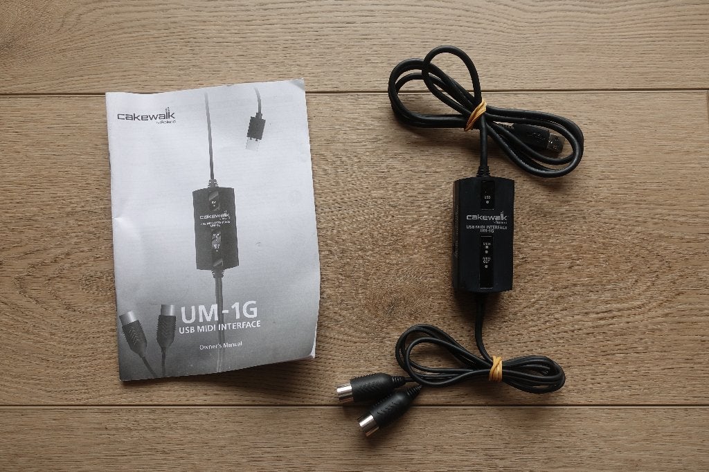 Roland Cakewalk  UM-1G midi naar USB interface, Muziek en Instrumenten, Ophalen of Verzenden, Zo goed als nieuw