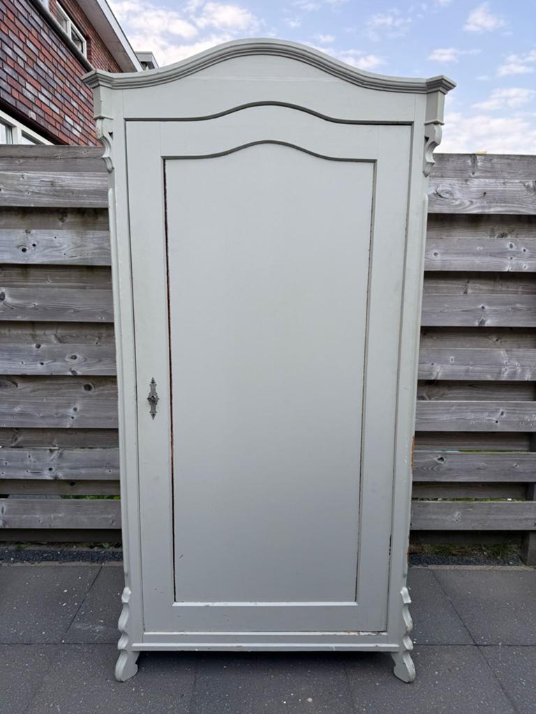 Antieke kast / kledingkast/ linnenkast - licht groen, Ophalen
