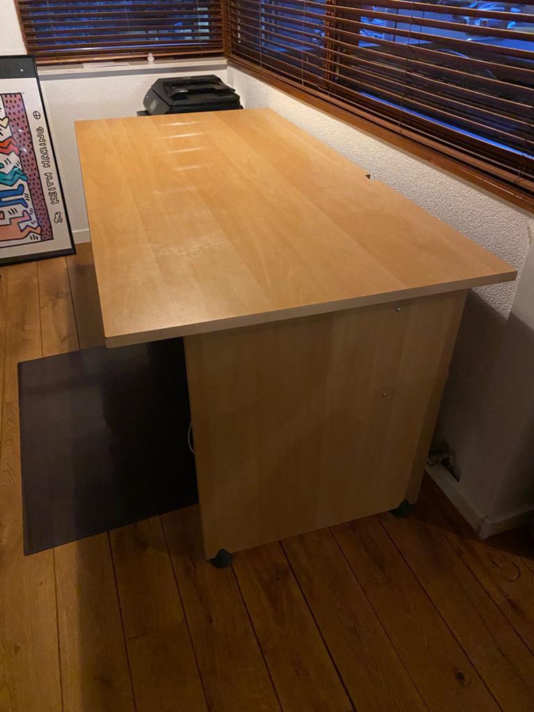 Gratis houten bureau 160x80, Huis en Inrichting, Bureaus, Ophalen of Verzenden, Gebruikt