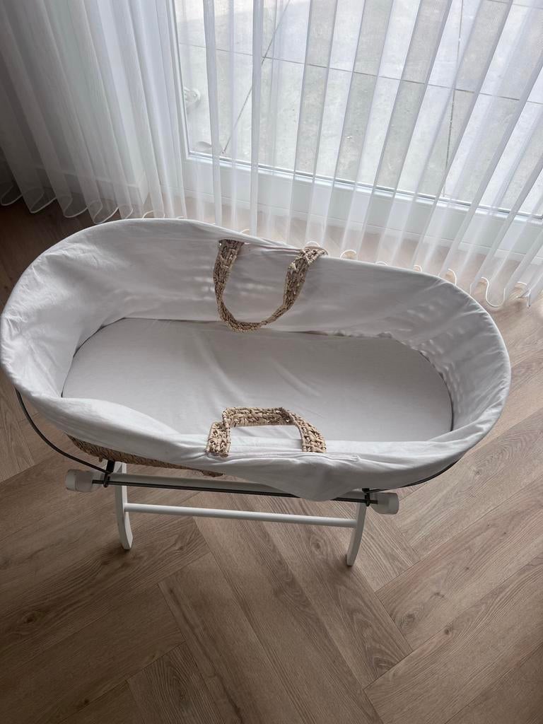 Baby wieg met onderstel, Ophalen of Verzenden, Gebruikt, Wieg