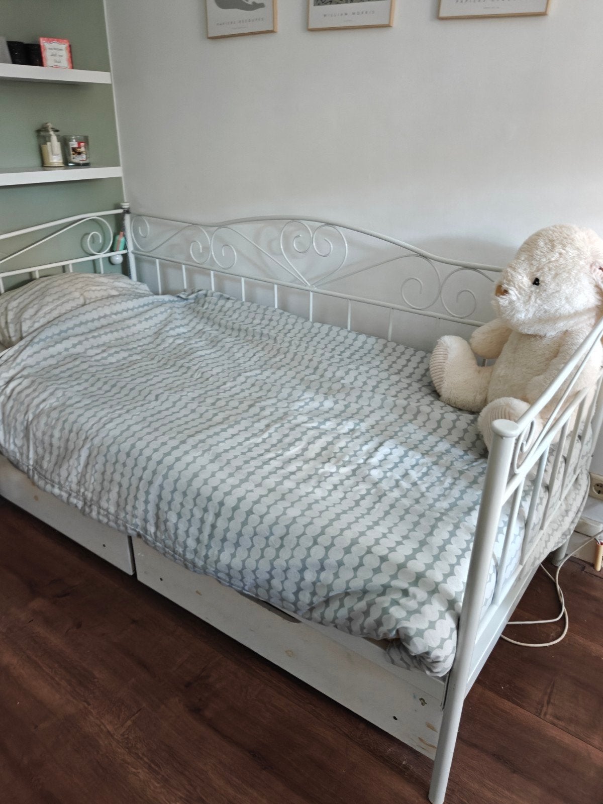 Wit metalen bed 200x90 met matras en 2 houten lades, Ophalen, Gebruikt, 90 cm, Eenpersoons