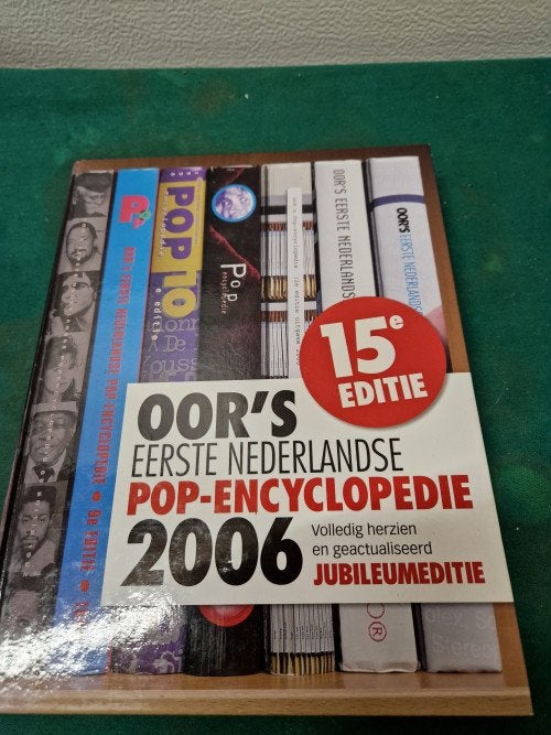 boek oor's pop encyclopedie 2006, Boeken, Ophalen of Verzenden