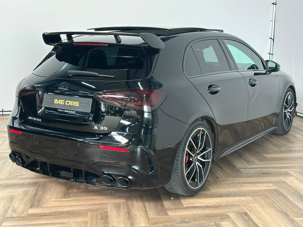 Mercedes-Benz A-klasse AMG 35 4MATIC Edition 1|PANO|SFEER|IN, Auto's, Mercedes-Benz, Automaat, Gebruikt, 4 cilinders, 2000 kg
