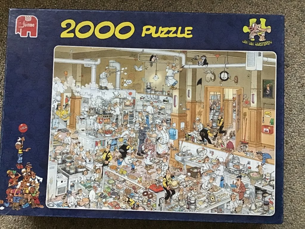 Jan van haasteren De keuken. 2000 stukjes, Hobby en Vrije tijd, Denksport en Puzzels, Ophalen of Verzenden, Meer dan 1500 stukjes