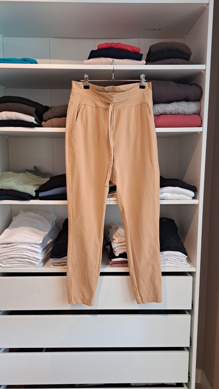 Studio Anneloes travelstof broek beige - valt als M, Maat 38/40 (M), Studio Anneloes, Beige, Ophalen of Verzenden