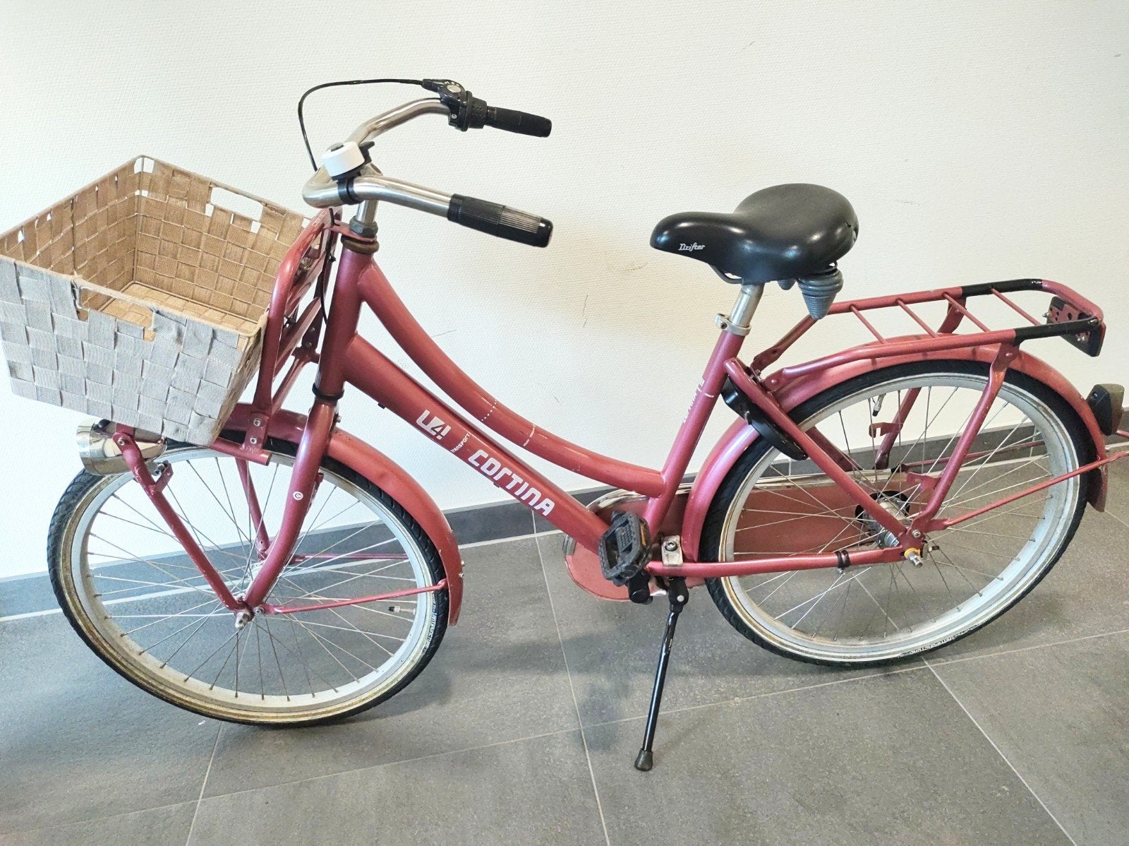 Cortina U4 - 24 inch - Rood Rose, Cortina U4 Transport, Versnellingen, Ophalen of Verzenden, Gebruikt