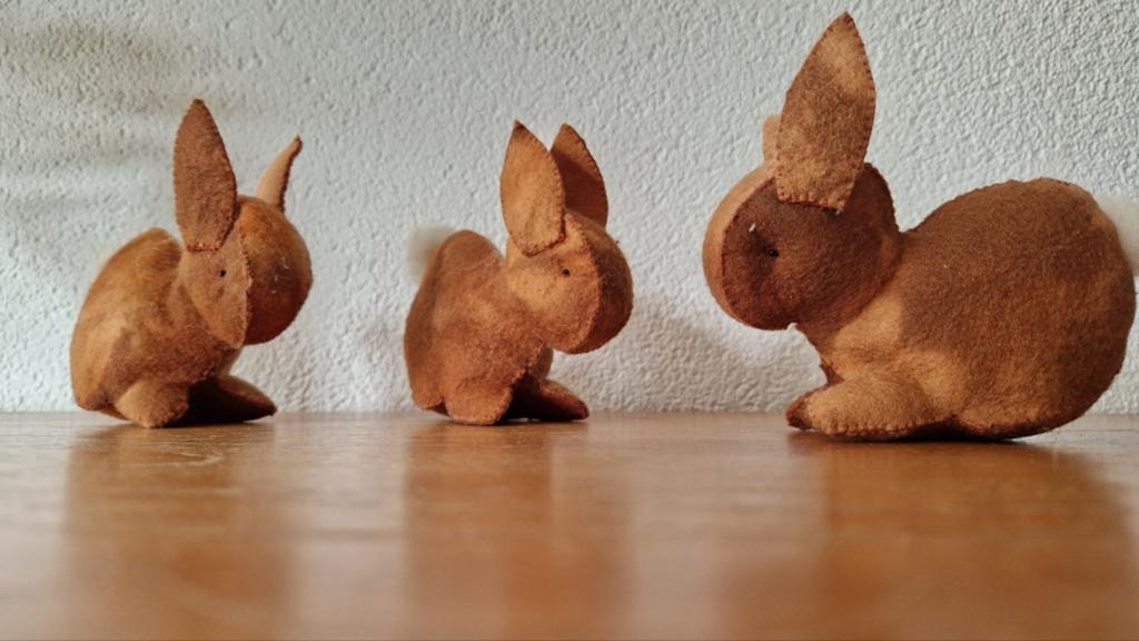 3 grote hazen van wolvilt, Ophalen of Verzenden, Figuurtje(s), Wolvilt