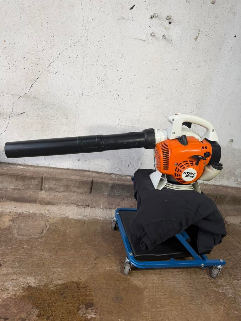 Stihl BG 56 bladblazer, Tuin en Terras, Bladblazers, Ophalen, Gebruikt, Benzine, Handgedragen
