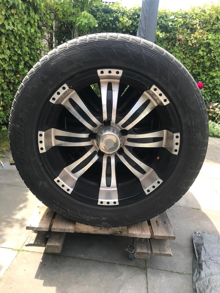 20 inch velgen Incubus 501 Dodge Ram 1500., Ophalen, 275 mm, All Season, Terreinwagen