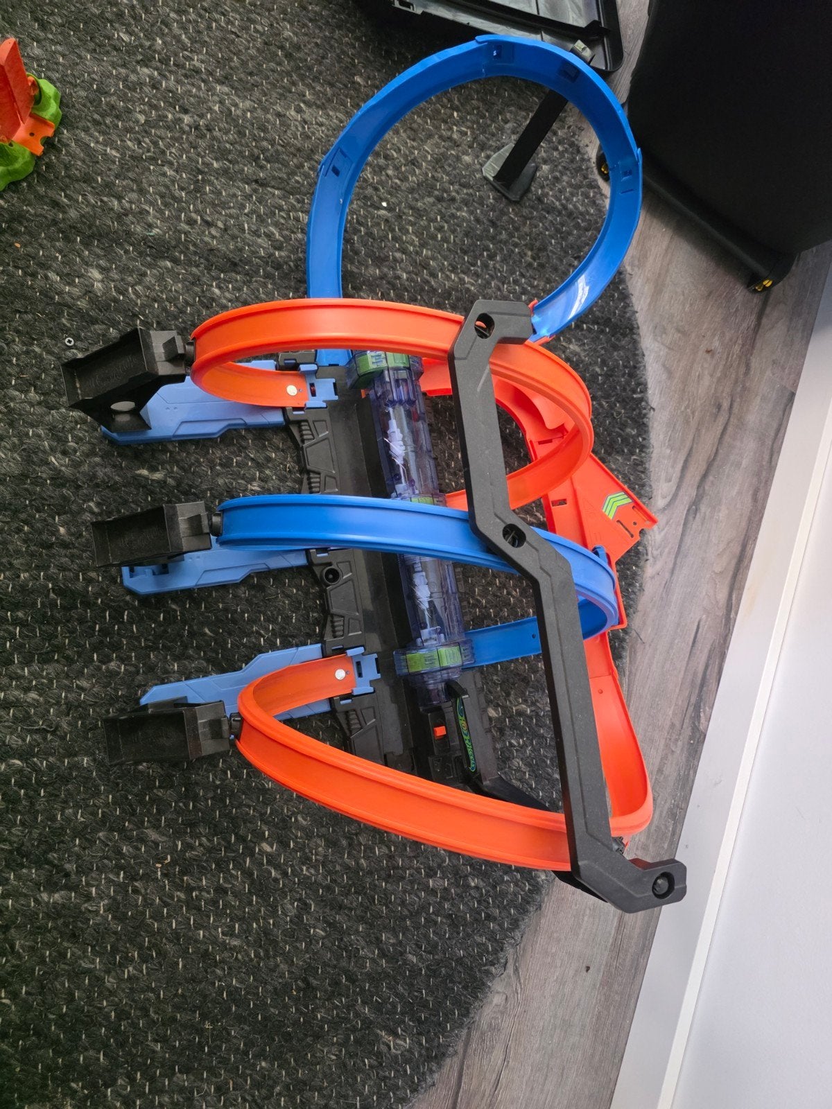 Hot Wheels racebaan set met diverse banen en accessoire, Ophalen, Met looping, Racebaan, Gebruikt