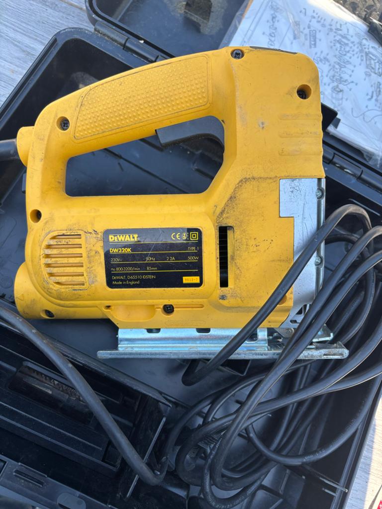 DeWalt DW320K Decoupeerzaag - Gebruikt, Ophalen, Gebruikt, 600 tot 1200 watt, Decoupeerzaag