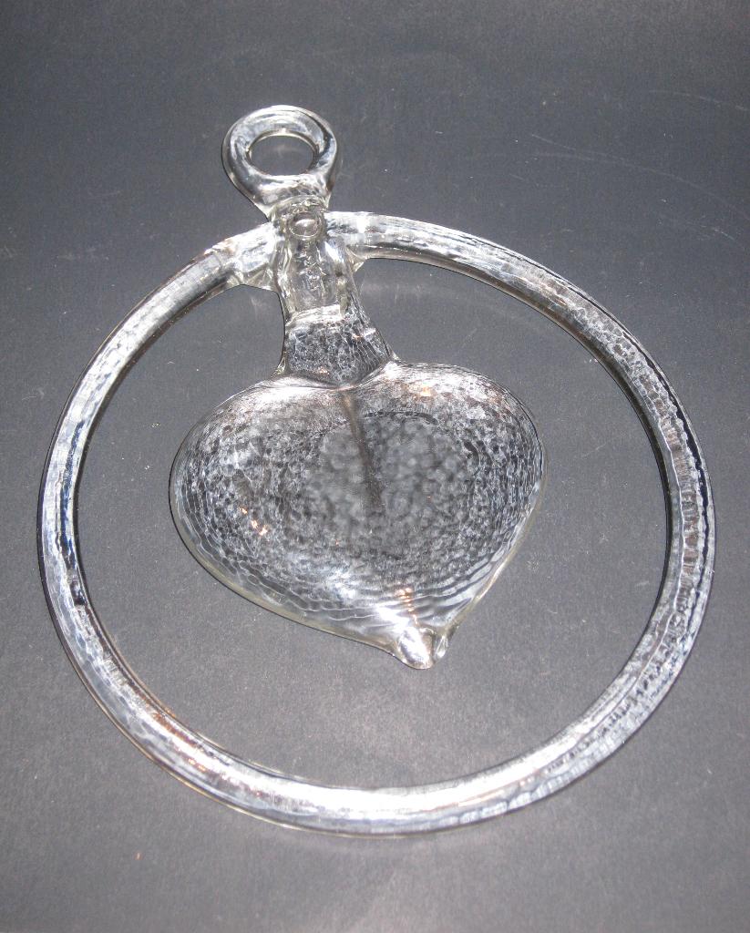 Kosta Boda Bertil Vallien Hart Suncatchers, Antiek en Kunst, Ophalen