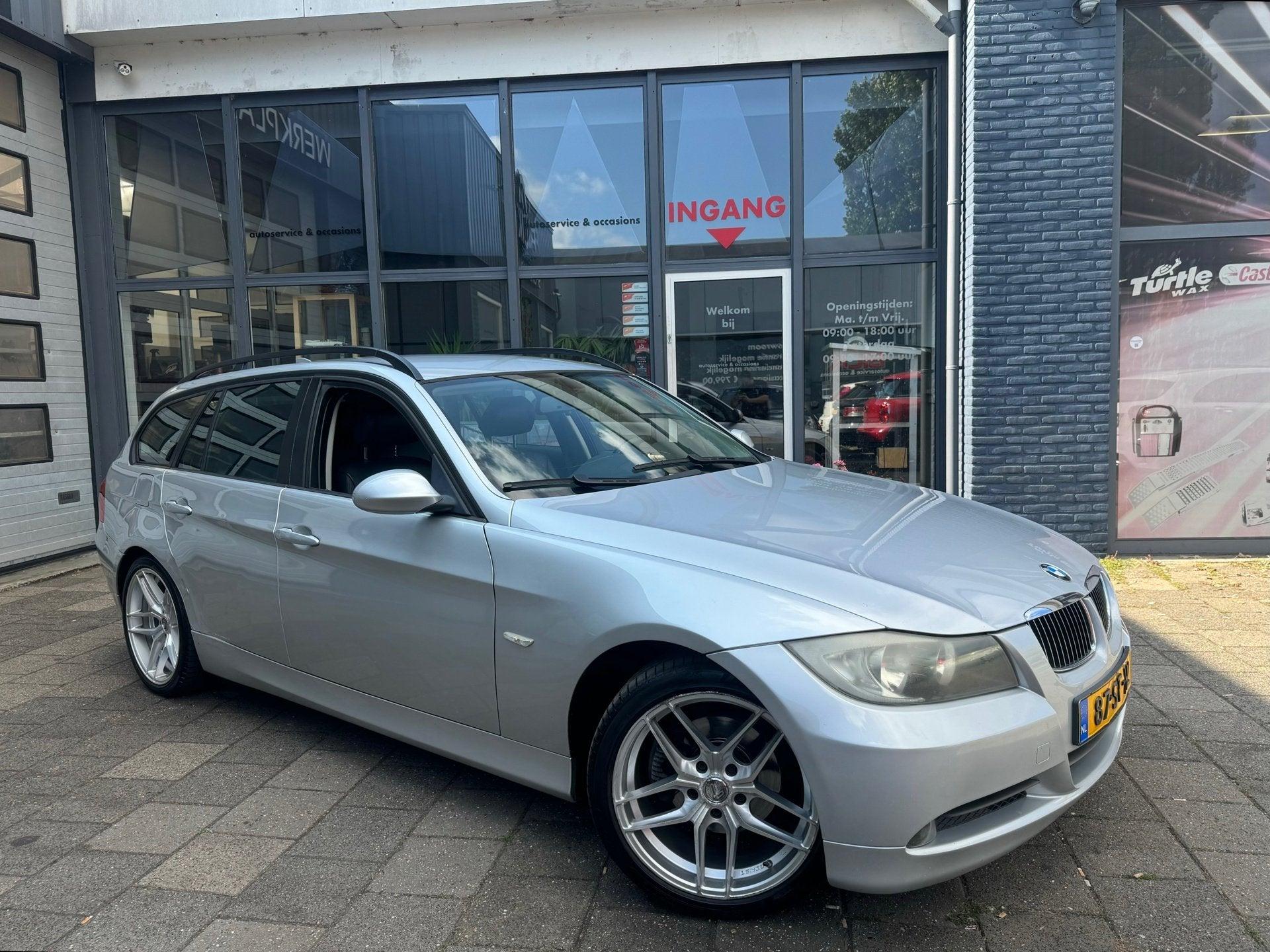BMW 3-serie Touring 320i Business Line | Clima | Cruise | Na, Auto's, Automaat, Achterwielaandrijving, 4 cilinders, 150 pk