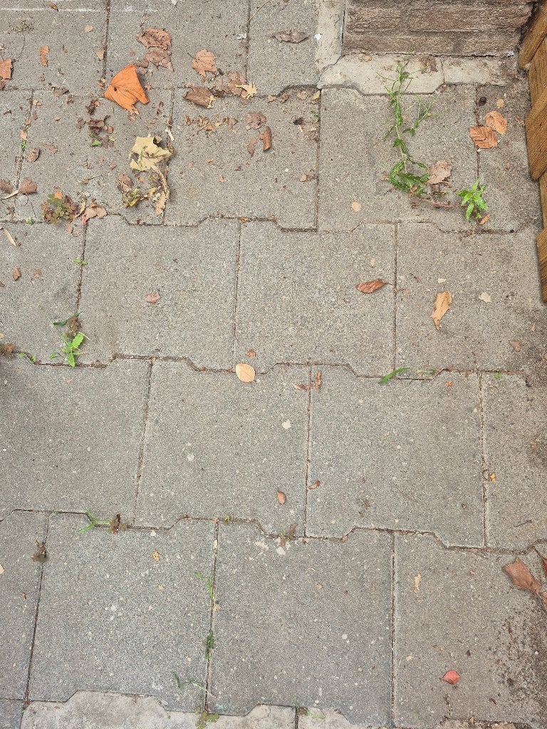 Gratis H-verbandsteen - ~9 m², Ophalen, Gebruikt, 5 tot 10 m², Beton
