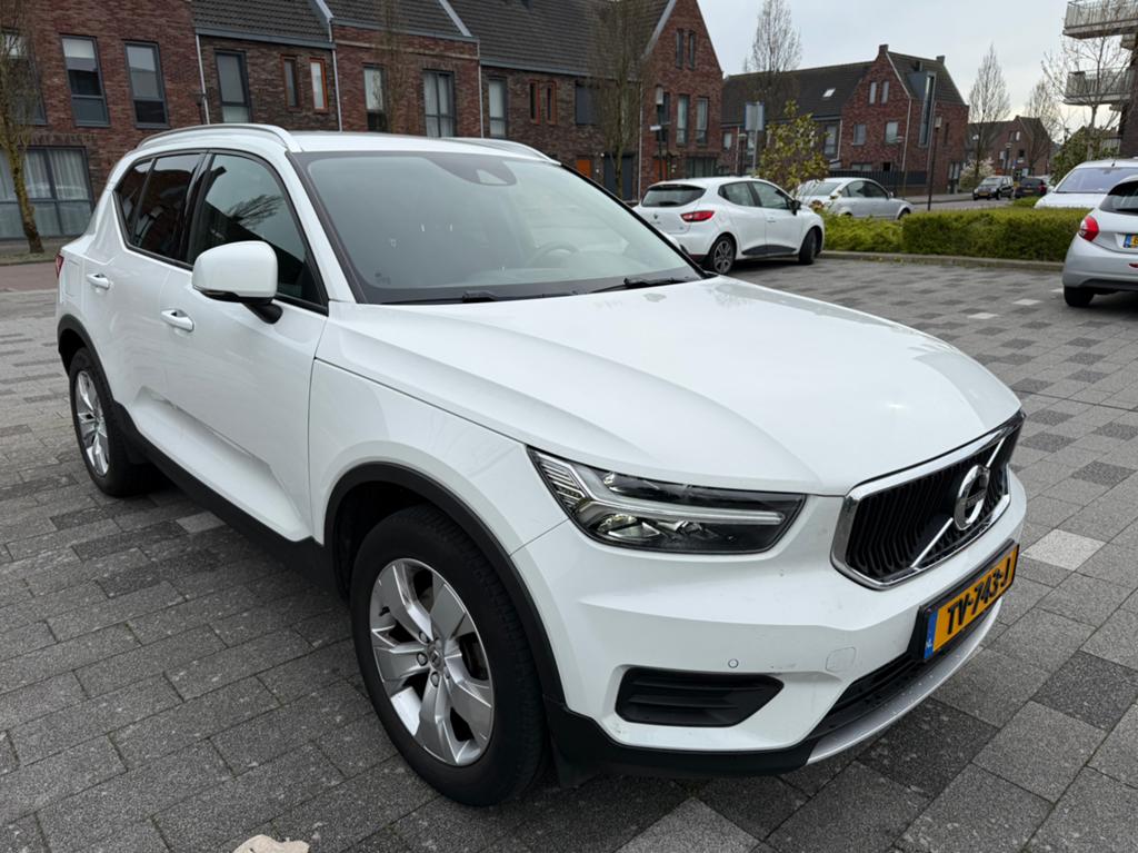 Volvo XC40 T4 190pk Geartronic 2018 Wit, Auto's, 1800 kg, 1969 cc, Wit, Origineel Nederlands