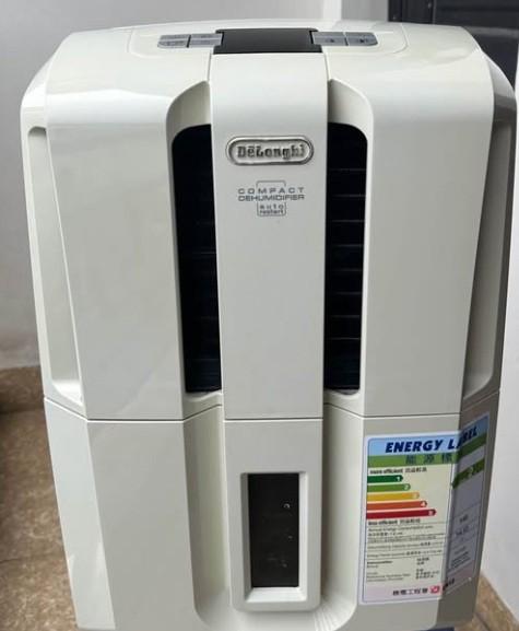 DeLonghi luchtontvochtiger met capaciteit 25 liter + Timer, Witgoed en Apparatuur, Luchtbehandelingsapparatuur, Ophalen of Verzenden