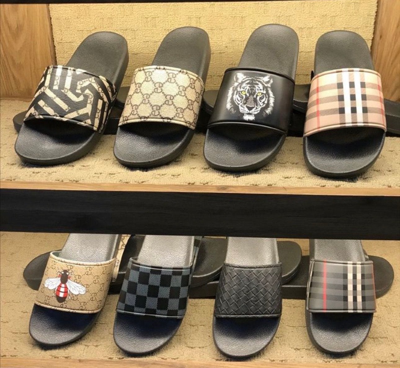 Diverse slippers met unieke prints - Nieuw, Verzenden, Nieuw, Overige kleuren, Slippers