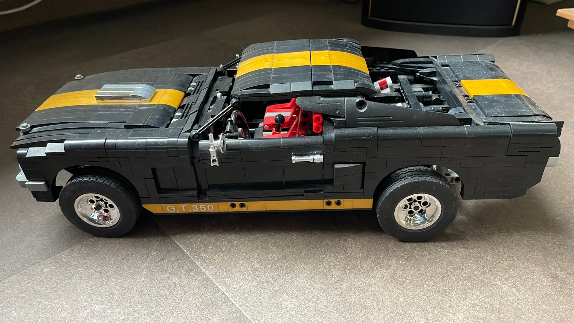 GuloGulo set Ford Mustang GT350 MEC Factor 1920 onderdelen, Ophalen, Zo goed als nieuw