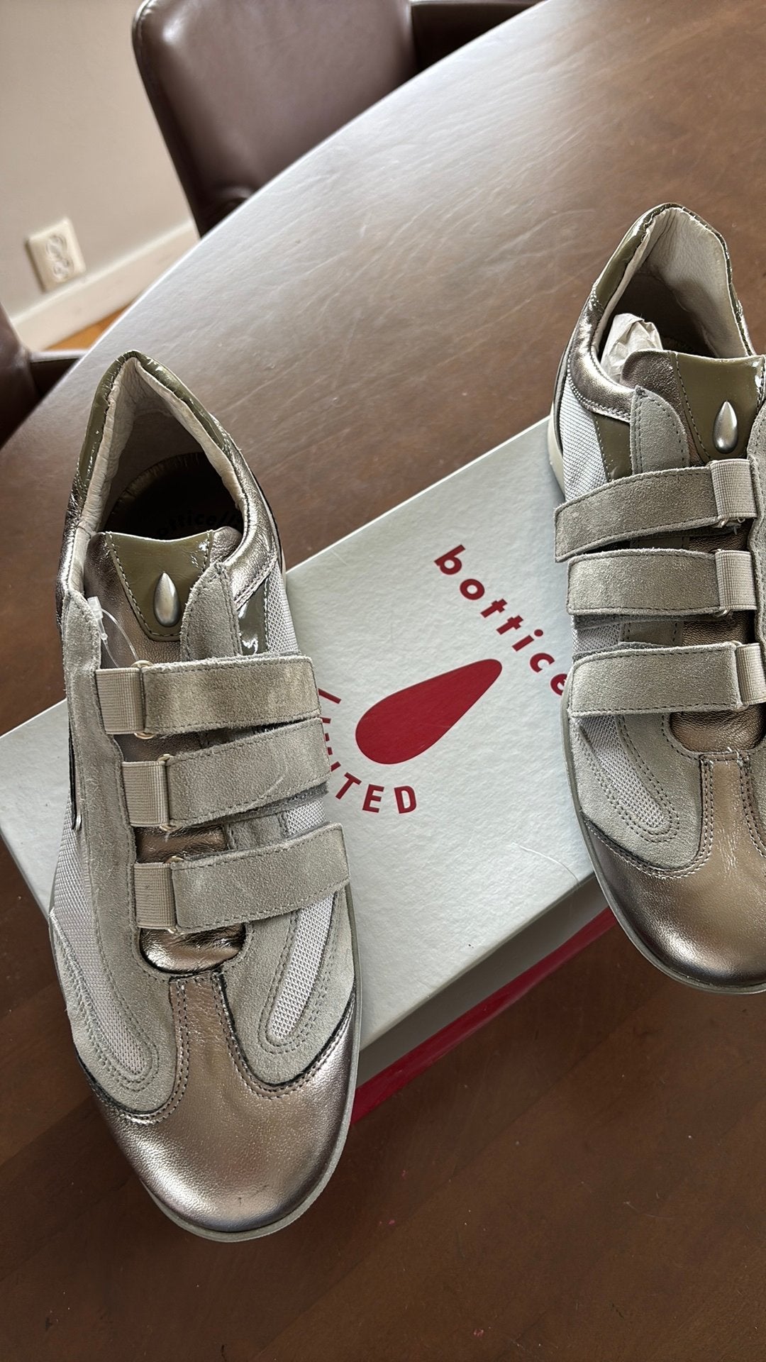 Botticelli limited sneakers 43, Kleding | Heren, Schoenen, Overige kleuren, Nieuw, Ophalen of Verzenden, Sneakers of Gympen