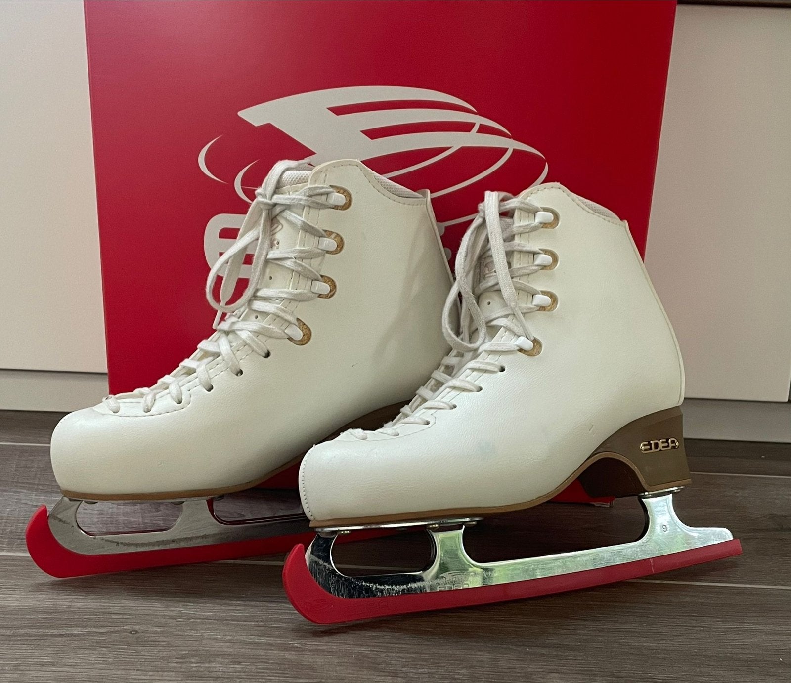 EDEA Tempo Kunstschaatsen - Maat 240 (ca. 36.5), Sport en Fitness, Schaatsen, Ophalen of Verzenden, Zo goed als nieuw, Kunstschaatsen