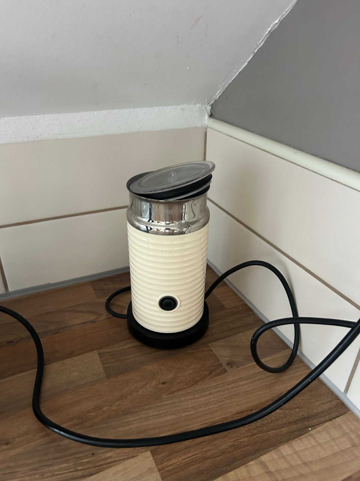 Nespresso Aeroccino Melkopschuimer - Perfect Melkschuim, Witgoed en Apparatuur, Ophalen, Gebruikt, Elektrische melkopschuimer
