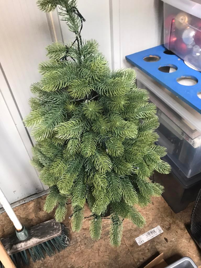 Kerstboom+ kerstballen en haakjes, Tuin en Terras, Planten | Bomen, Ophalen, Volle zon, Overige soorten, Minder dan 100 cm