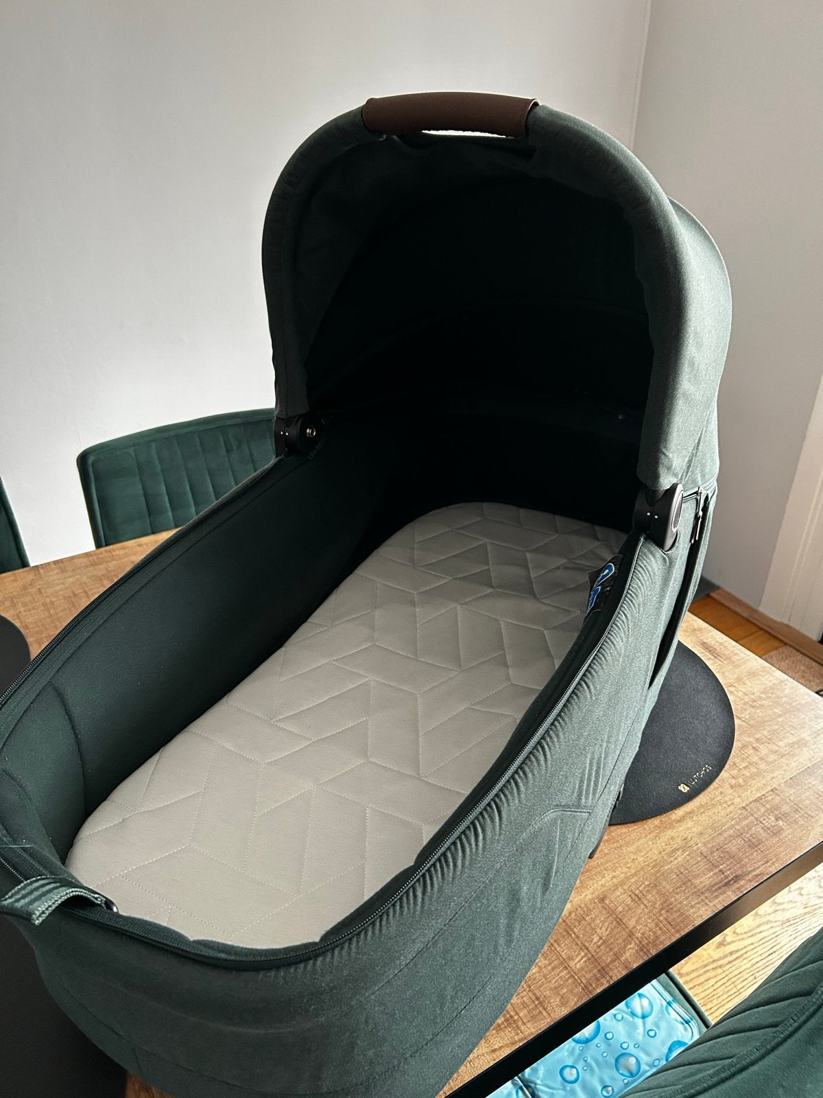 Maxi-Cosi Reiswieg – Essential Green Zo goed als nieuw, Zo goed als nieuw, Met reiswieg, Maxi-Cosi, Ophalen