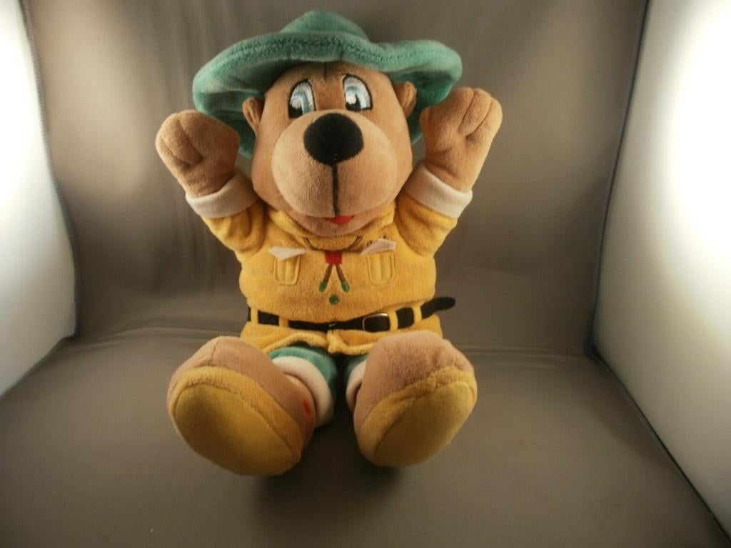 bollo handpop beer bruin geel met groene hoed velours 38 cm, Overige merken, Overige karakters, Overige typen, Nieuw
