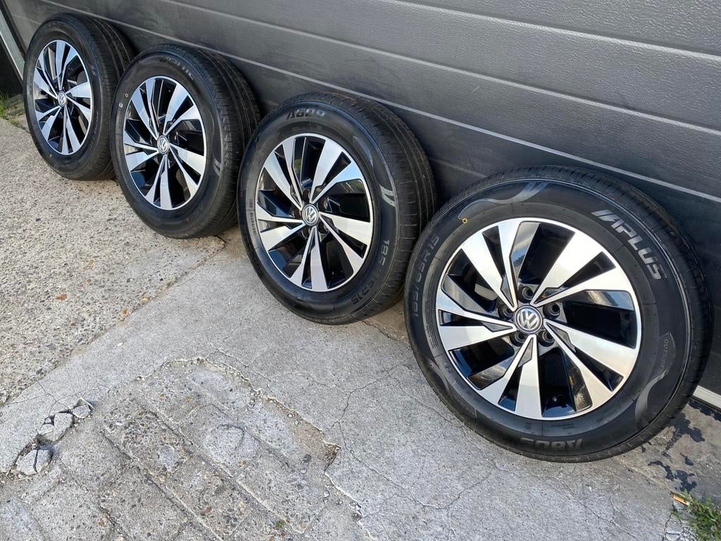 VW Polo 2G Seyne 15 inch velgen highline met zomerbanden, 15 inch, Velg(en), Personenwagen, Zomerbanden