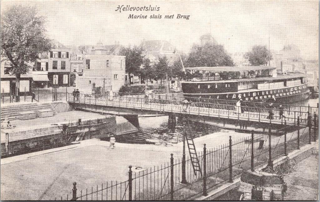 Hellevoetsluis - Marine sluis met Brug, Verzenden, Voor 1920, Ongelopen, Zuid-Holland