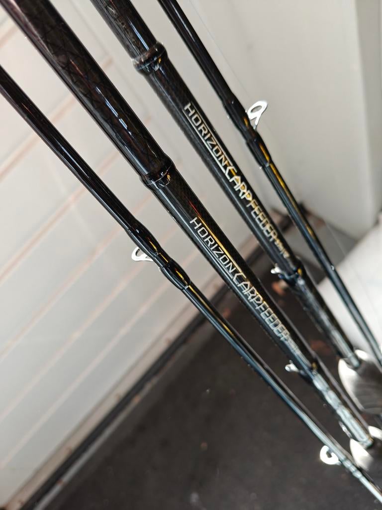 2 stuks Matrix carp feeder(hengels) 3,70 m , 2 delig, Watersport en Boten, Hengelsport | Witvissen, Ophalen, Zo goed als nieuw
