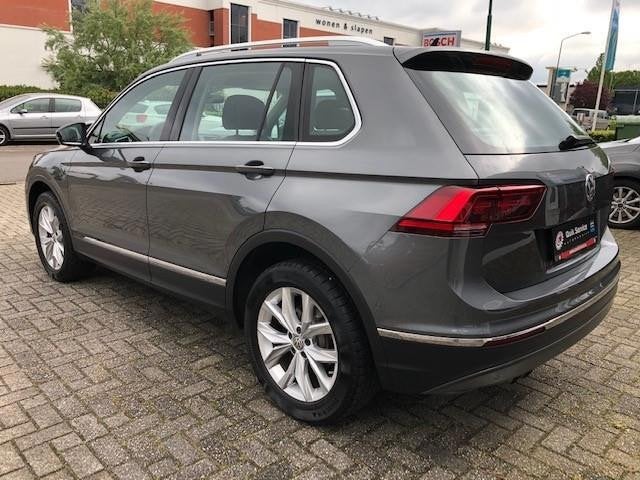Volkswagen Tiguan 2.0 TSI 4Motion Highline, Massage,ACC,HUD, Auto's, Volkswagen, 12 maanden, Gebruikt, Euro 6, 4 cilinders