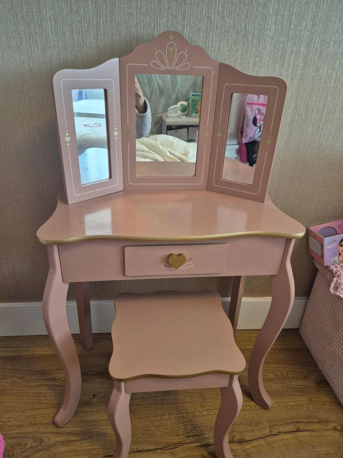 Roze kaptafel met krukje voor kinderen, Kinderen en Baby's, Kinderkamer | Tafels en Stoelen, Ophalen, Gebruikt, Tafel(s) en Stoel(en)