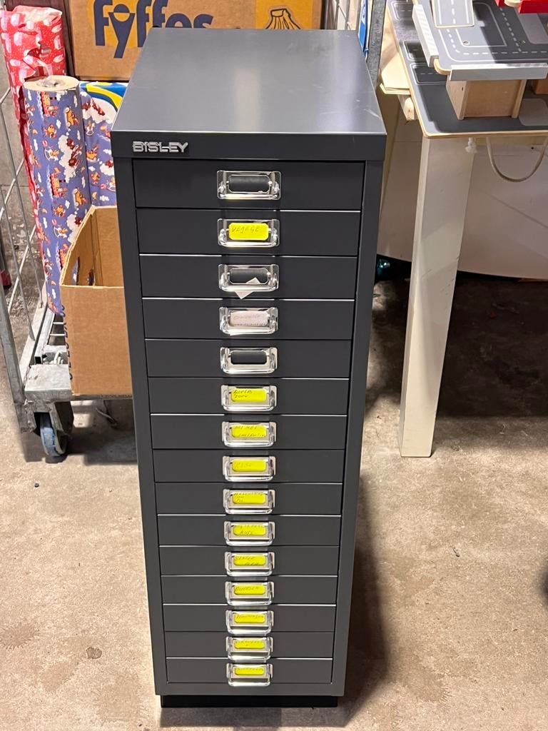 Bisley ladekast 15 lades zo goed als nieuw, Huis en Inrichting, Kasten | Ladekasten, Zo goed als nieuw, 150 tot 200 cm, Minder dan 50 cm