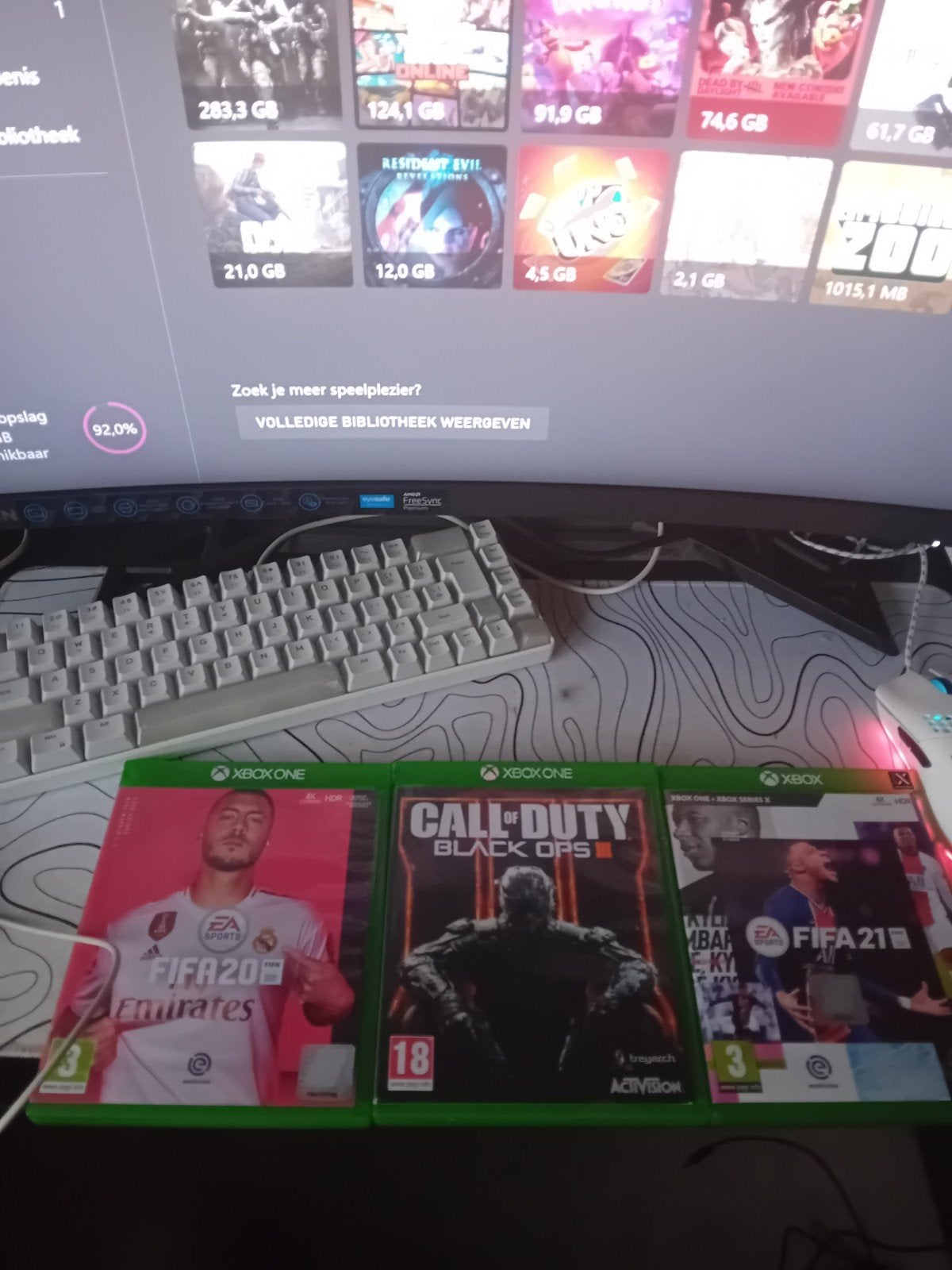 Xbox One Games: FIFA 20, Call of Duty Black Ops III, FIFA 21, Online, Gebruikt, Vanaf 18 jaar, Ophalen of Verzenden