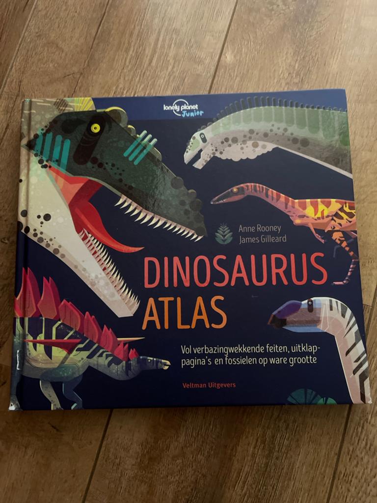 Lonely Planet Junior Dinosaurus Atlas - Zo goed als nieuw, Ophalen of Verzenden, Zo goed als nieuw, Non-fictie