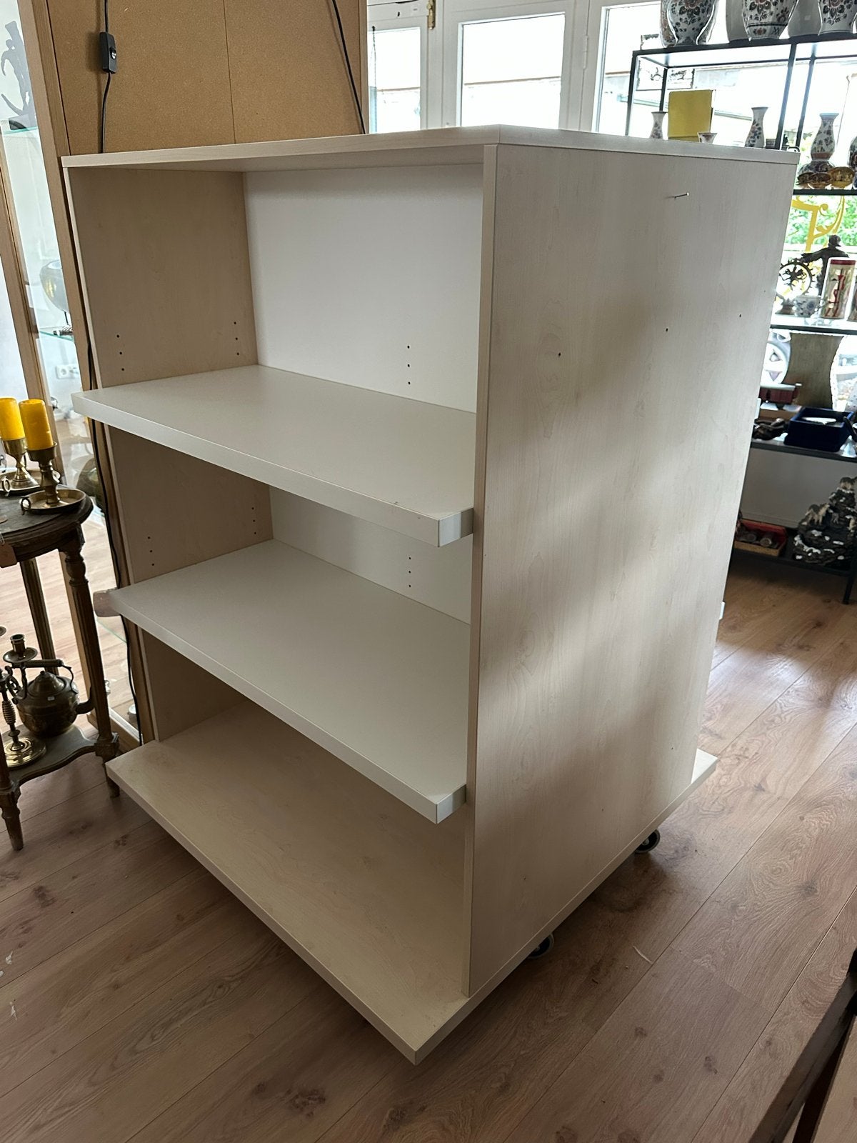 2 Gratis Zware Kwaliteit Beuken Kasten met Witte Planken, Ophalen, Met plank(en), Gebruikt, 75 cm of meer