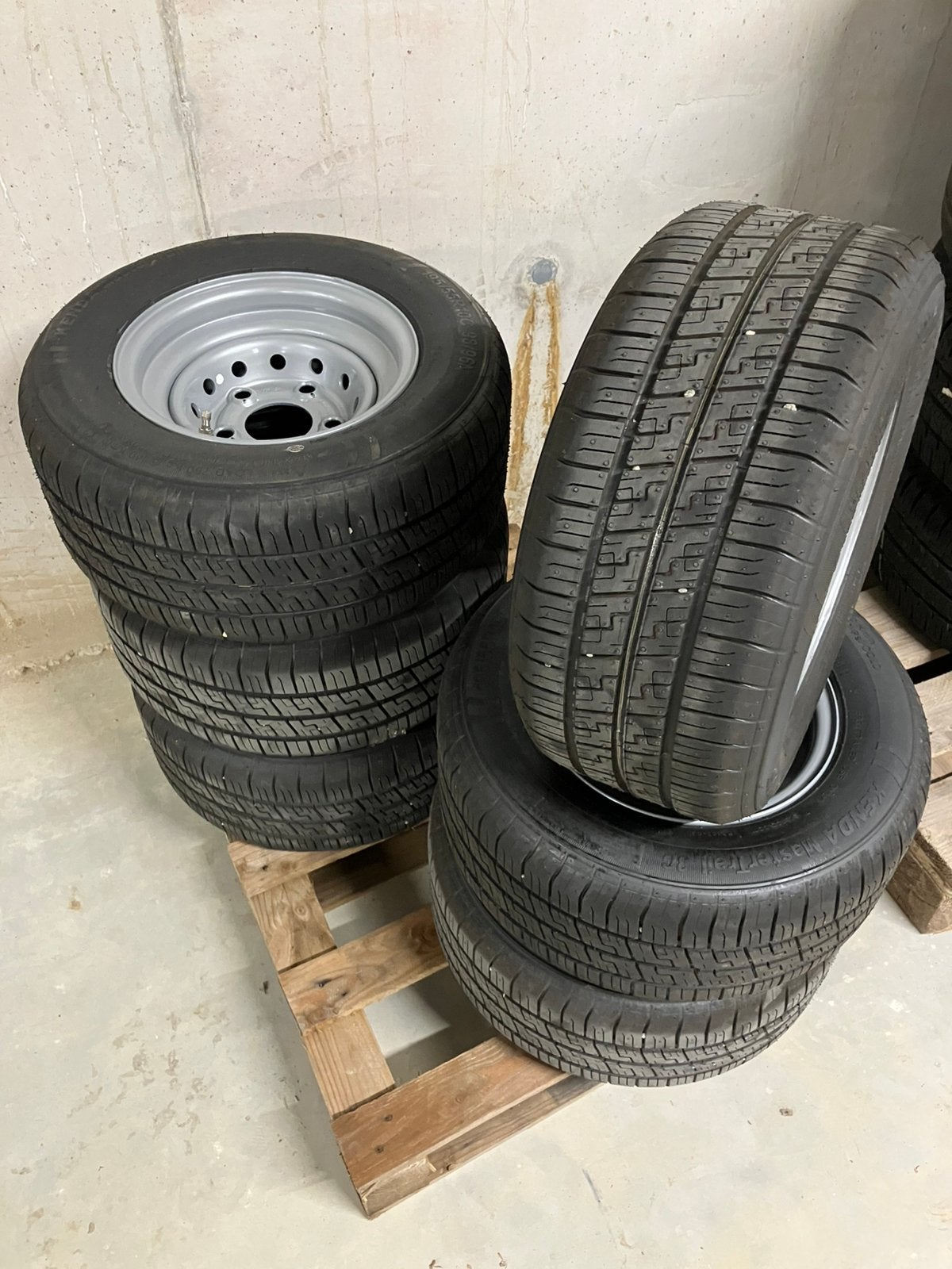 Trailerwielen 195/55 R10 nieuw, Ophalen, Nieuw