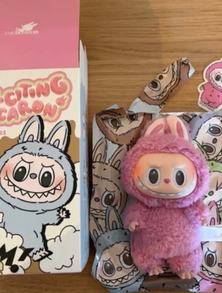 Labubu - origineel pop mart - Lychee Berry, Verzamelen, Ophalen of Verzenden, Nieuw