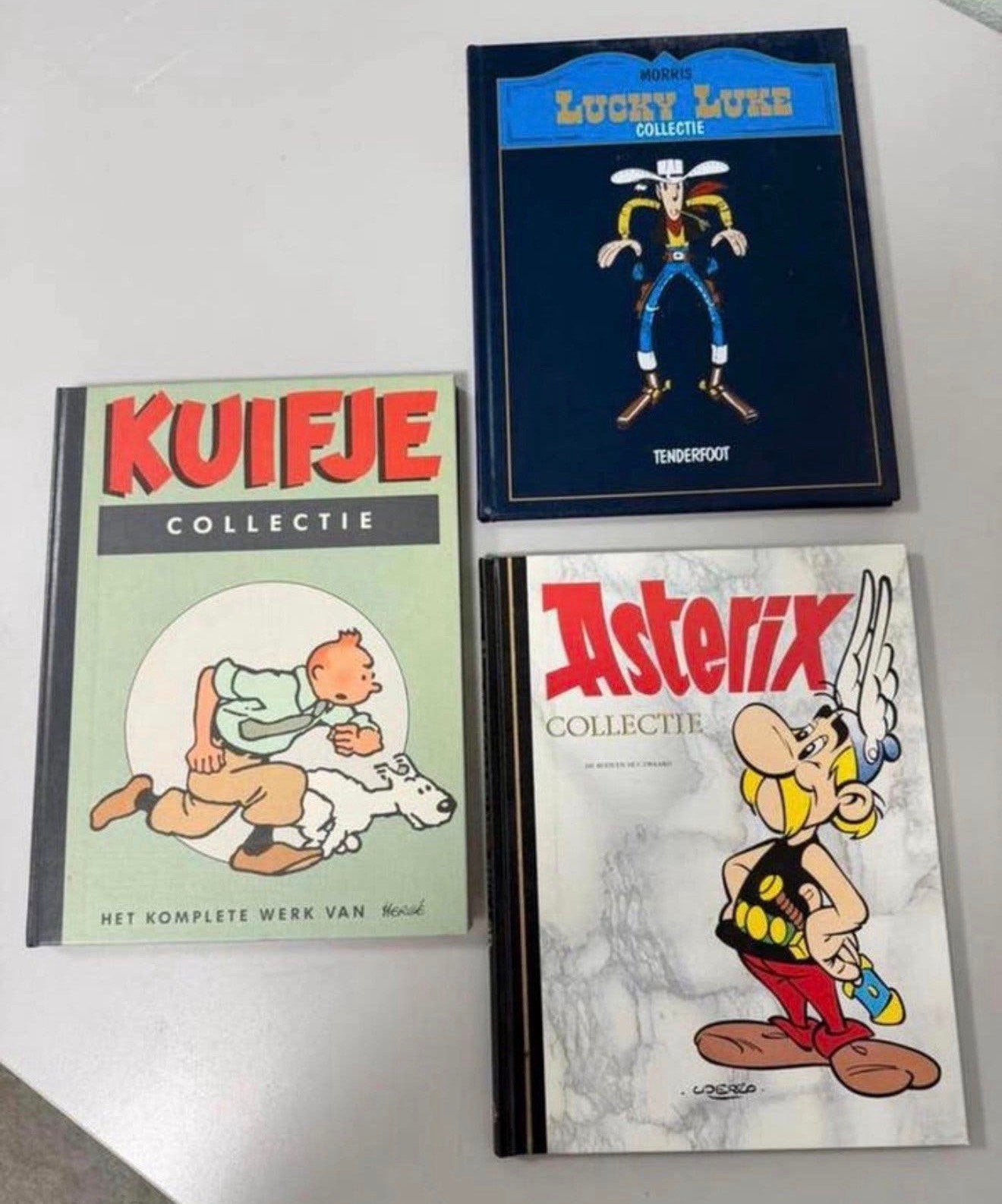 3x Stripboek Collectie Kuifje Lucky Luke Tenderfoot Asterix, Boeken, Meerdere stripboeken, Ophalen of Verzenden, Zo goed als nieuw